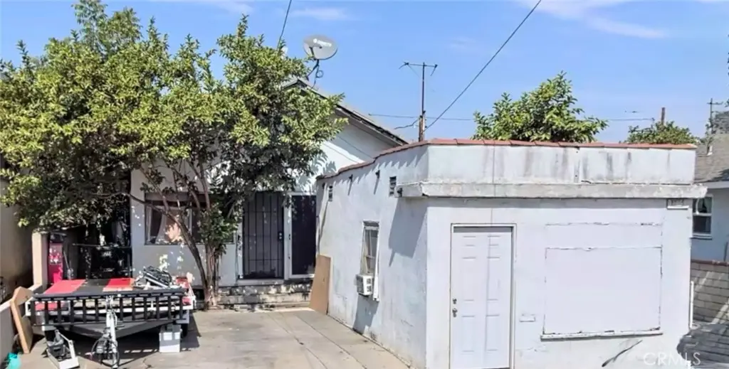 Triplex for sale at 123 S 5th, Montebello, CA