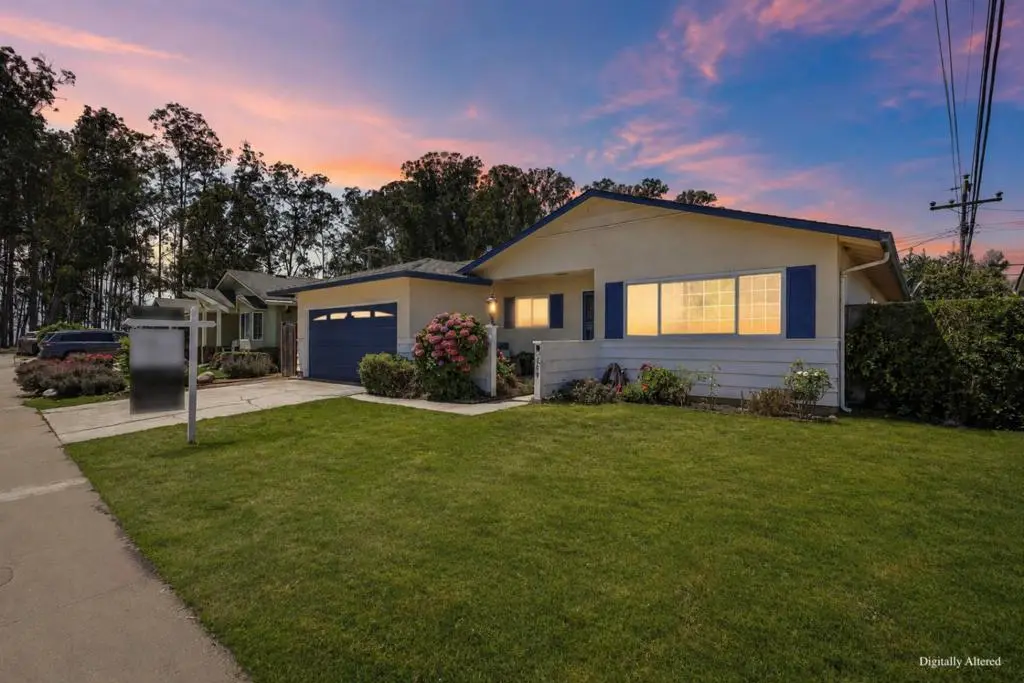 Single Family Residence for sale at 109 Cabrillo Street, Capitola, CA featuring 3 beds and 2 baths