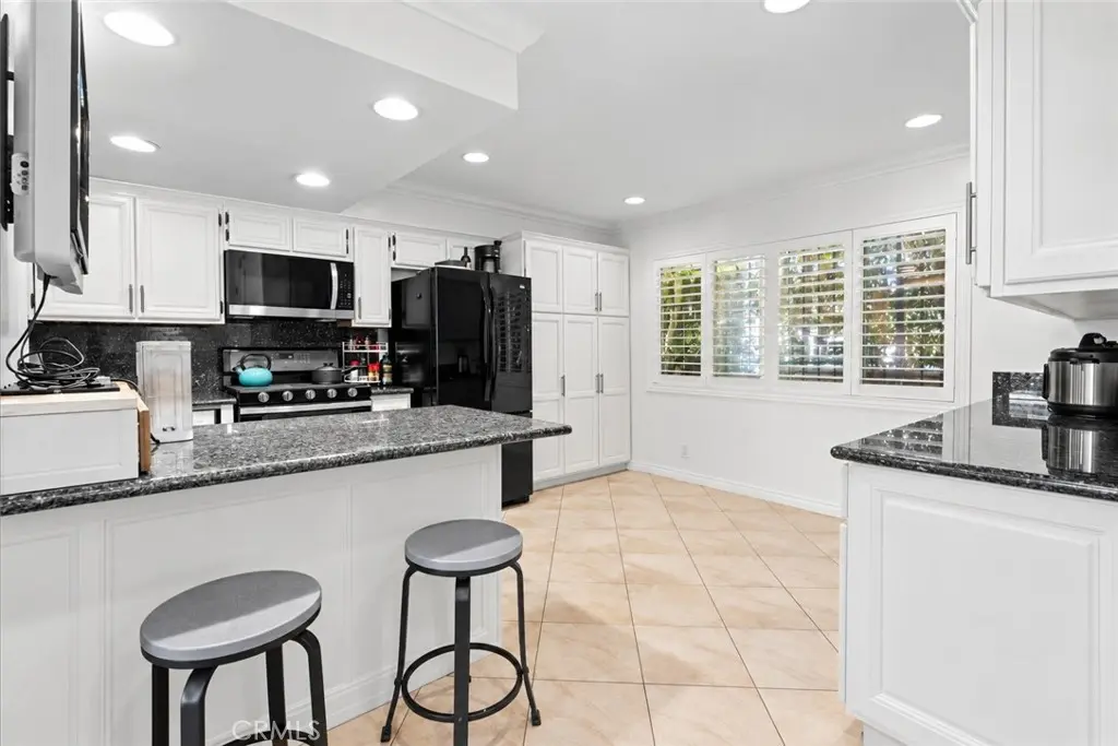 4345 W. 154th St. 10, Lawndale, CA — listing photo 1