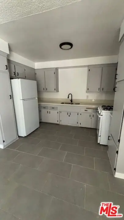 Condominium for rent at 8759 Tobias Avenue apt 05, Los Angeles, CA featuring 2 beds and 1 bath