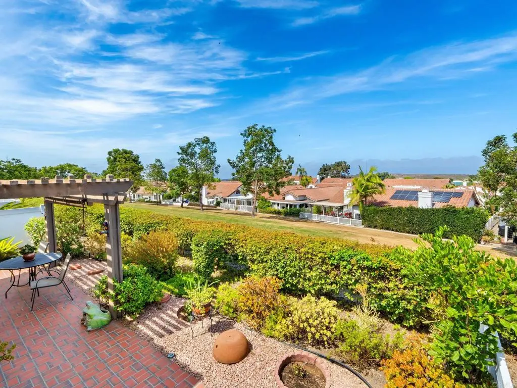 Single Family Residence for sale at 4564 Cordoba Way, Oceanside, CA featuring 2 beds and 2 baths
