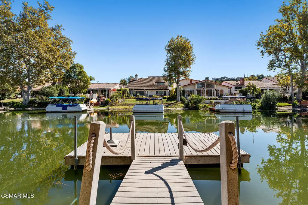 Single Family Residence for rent at 3830 Mainsail Circle, Westlake Village, CA featuring 2 beds and 2 baths