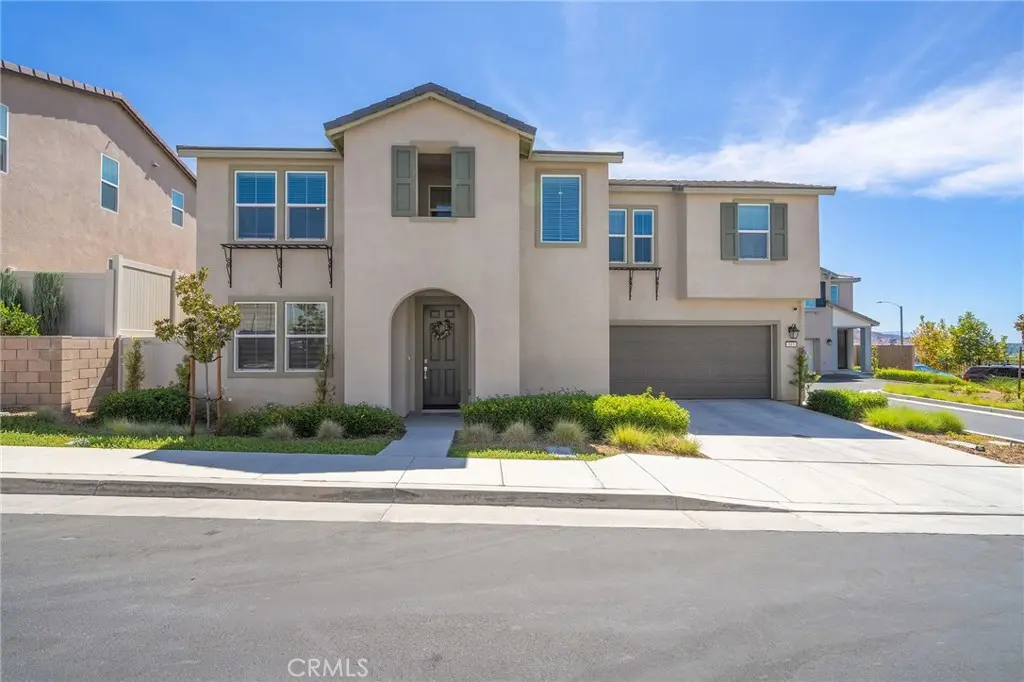 Single Family Residence for sale at 513 Pablo, Lake Elsinore, CA featuring 3 beds and 3 baths