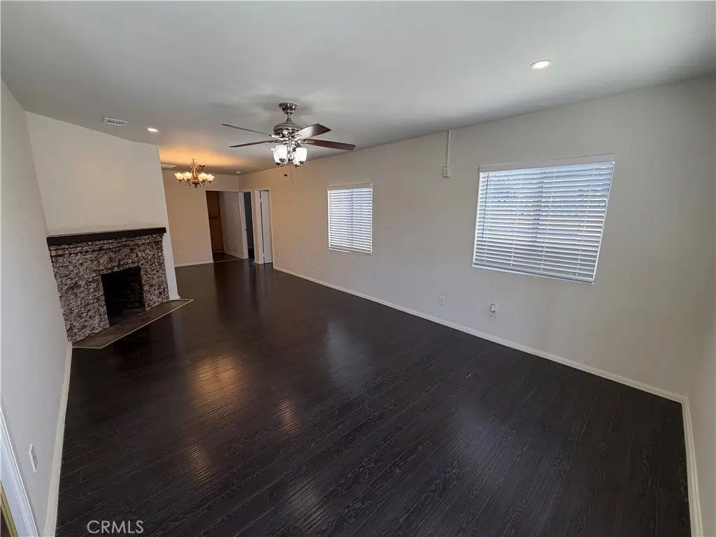 Residential Lease for rent at 835 Pepper Way A, Glendale, Los Angeles County, CA featuring 2 beds and 1 bath
