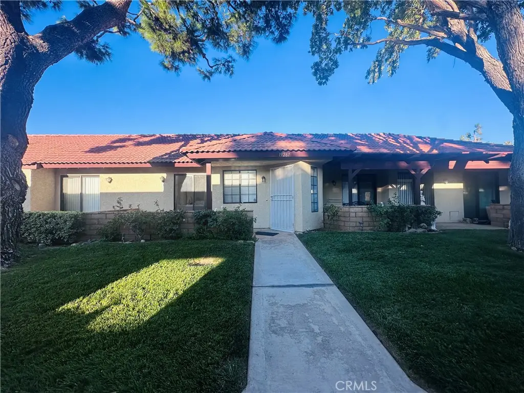 Condominium for sale at 19267 Elm, Apple Valley, CA featuring 1 bed and 1 bath