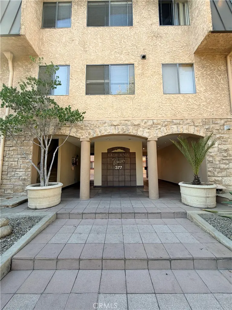 377 W California 27, Glendale, CA — listing photo 1