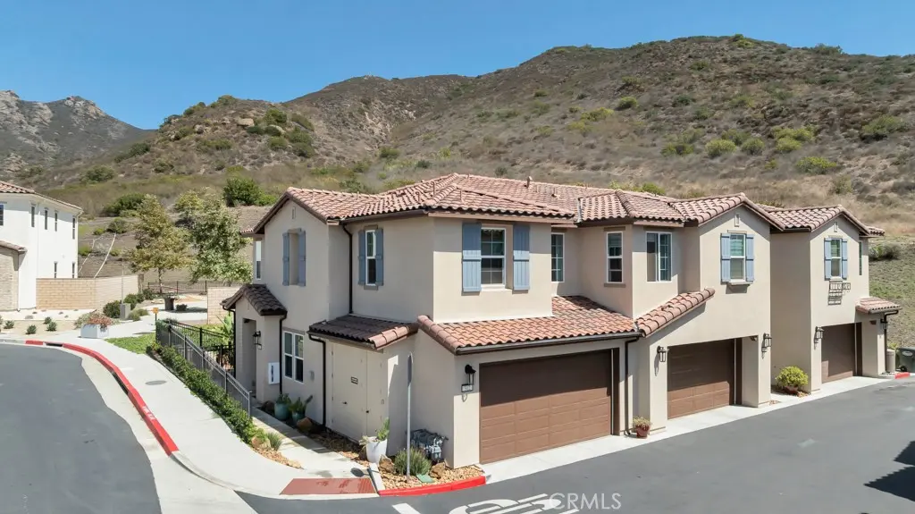 Townhouse for sale at 312 Fraser Point, Camarillo, CA featuring 3 beds and 3 baths