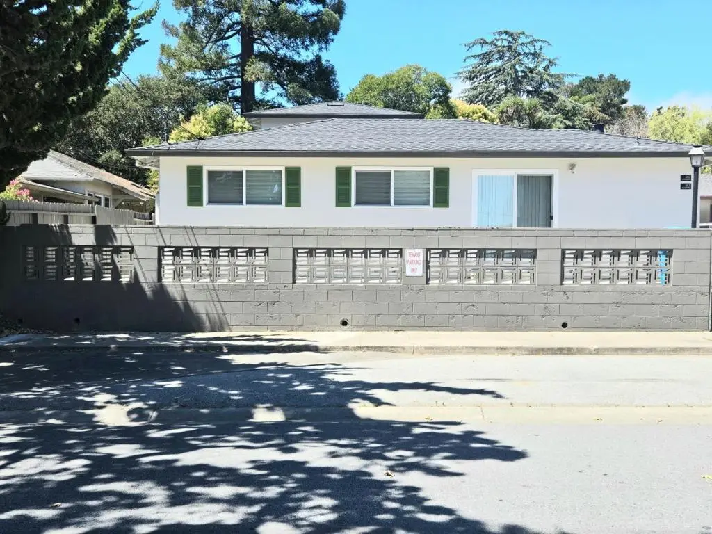 Residential Lease for rent at 910 ACADEMY Avenue, Belmont, CA featuring 2 beds and 1 bath