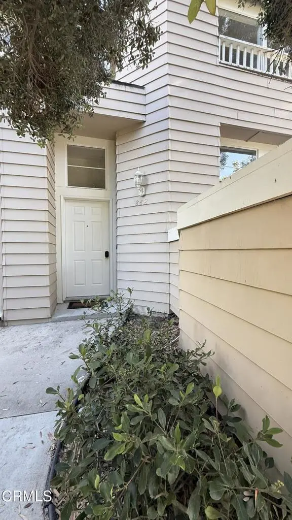 882 Barber Lane, Ventura, CA — listing photo 1