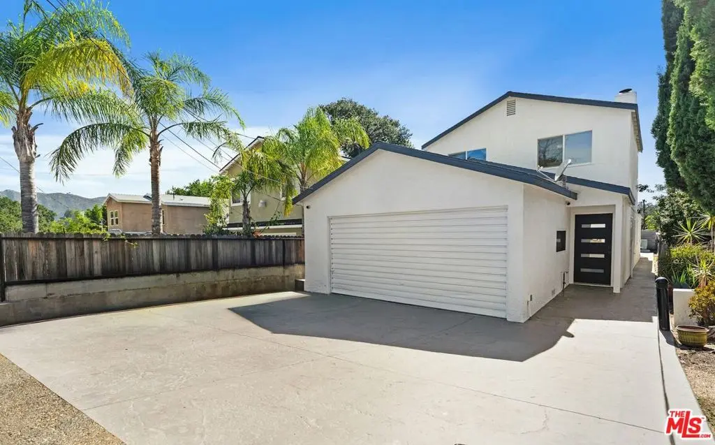 Single Family Residence for sale at 9935 Zitto Lane, Los Angeles, CA featuring 5 beds and 3 baths