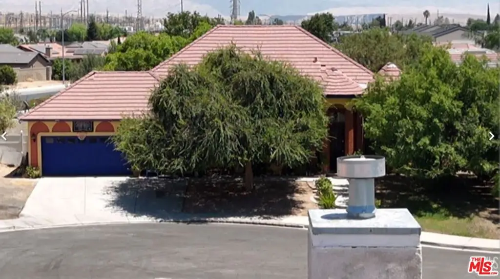 Single Family Residence for sale at 3724 Rock Meadow Court, Bakersfield, CA featuring 4 beds and 4 baths
