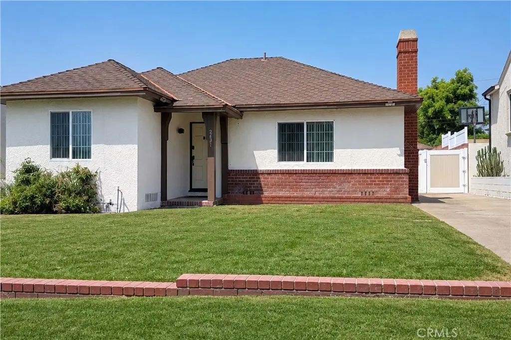 Single Family Residence for rent at 2431 N Lamer Street, Burbank, CA featuring 3 beds and 2 baths