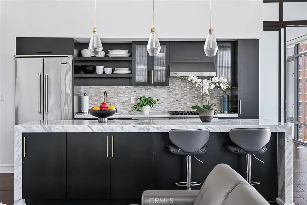 Condominium for sale at 1111 S Grand Avenue 511, Los Angeles, CA featuring 2 beds and 2 baths
