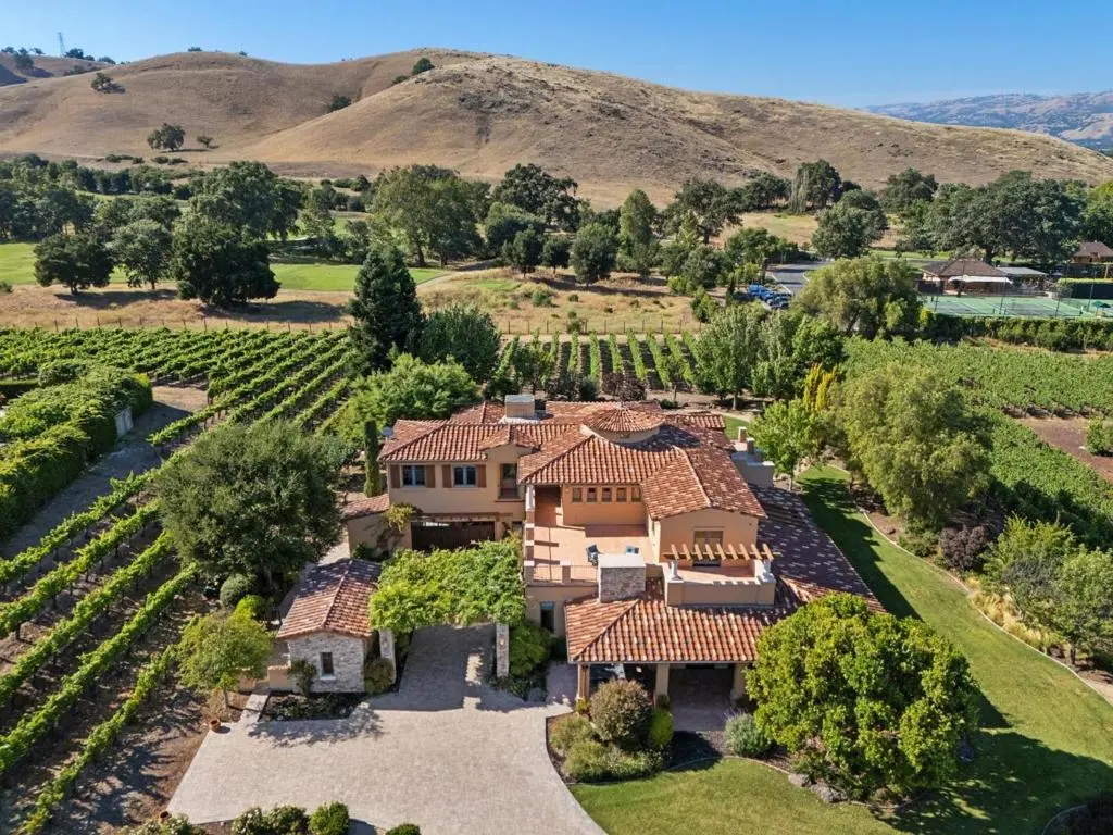 1295 Lions Peak Lane, San Martin, CA — listing photo 1