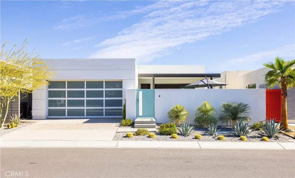 3712 Ambassador Drive, Palm Springs, CA — listing photo 1
