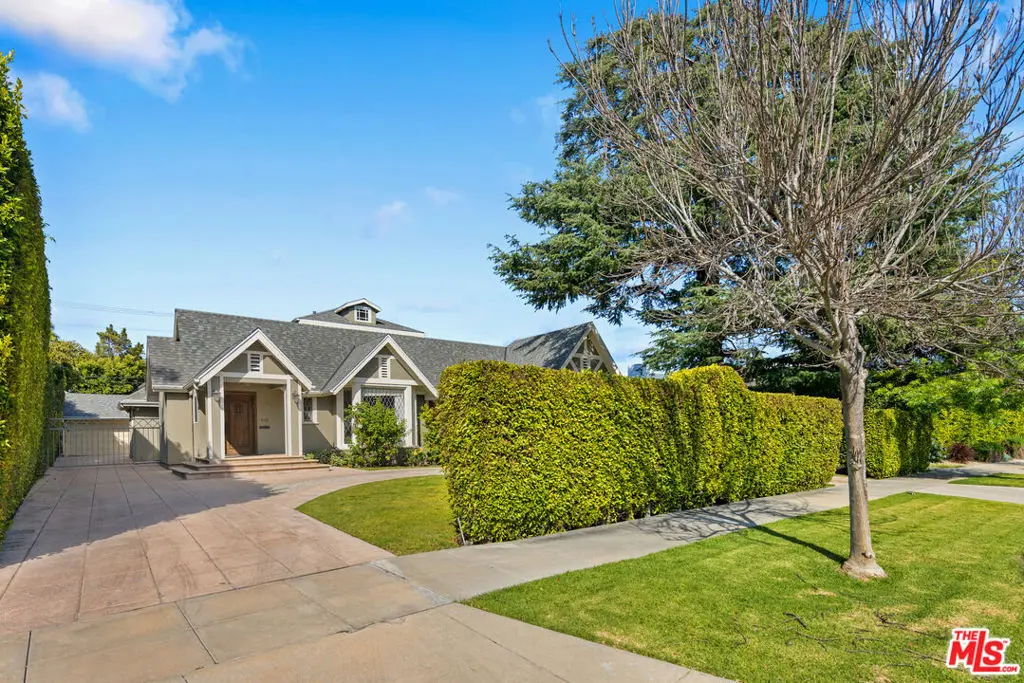 512 N Linden Drive, Beverly Hills, CA — listing photo 1