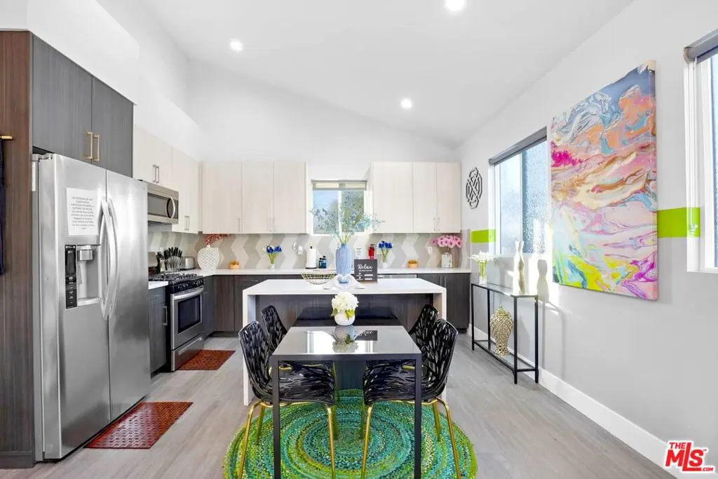 Residential Lease for rent at 5855 Vineland Avenue B, Los Angeles, Los Angeles County, CA featuring 3 beds and 3 baths