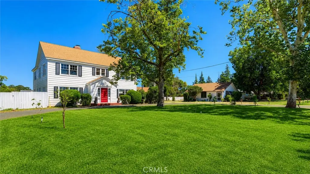 Single Family Residence for sale at 1096 Middlehoff, Oroville, CA featuring 5 beds and 2 baths