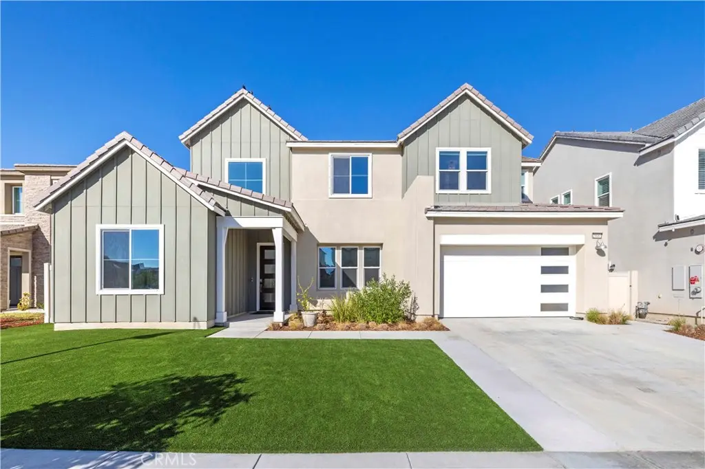 28683 Windbreak, Saugus, CA — listing photo 1