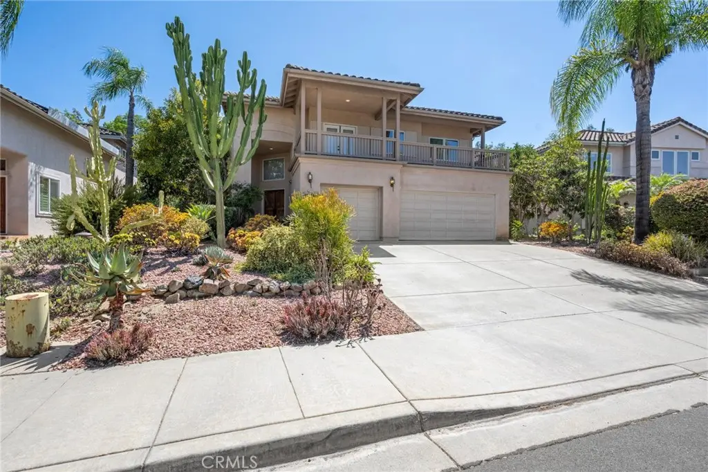 Single Family Residence for sale at 1041 Calle De Alcala, Escondido, CA featuring 5 beds and 3 baths