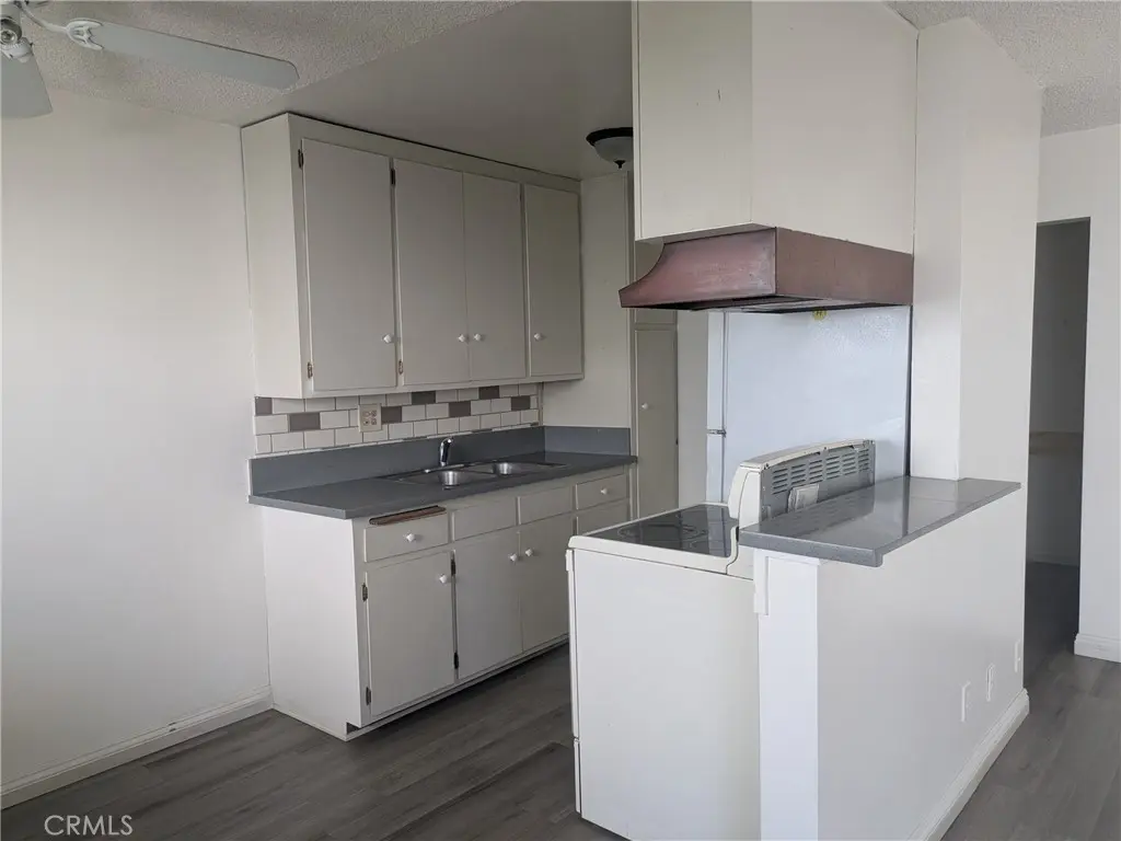 Apartment for rent at 20415 ANZA Avenue 6, Torrance, CA and 1 bath
