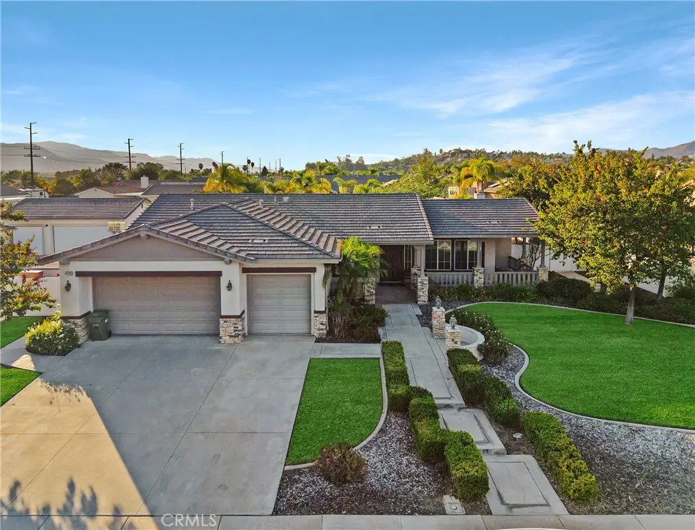 Single Family Residence for sale at 41733 Hollister, Murrieta, CA featuring 5 beds and 3 baths
