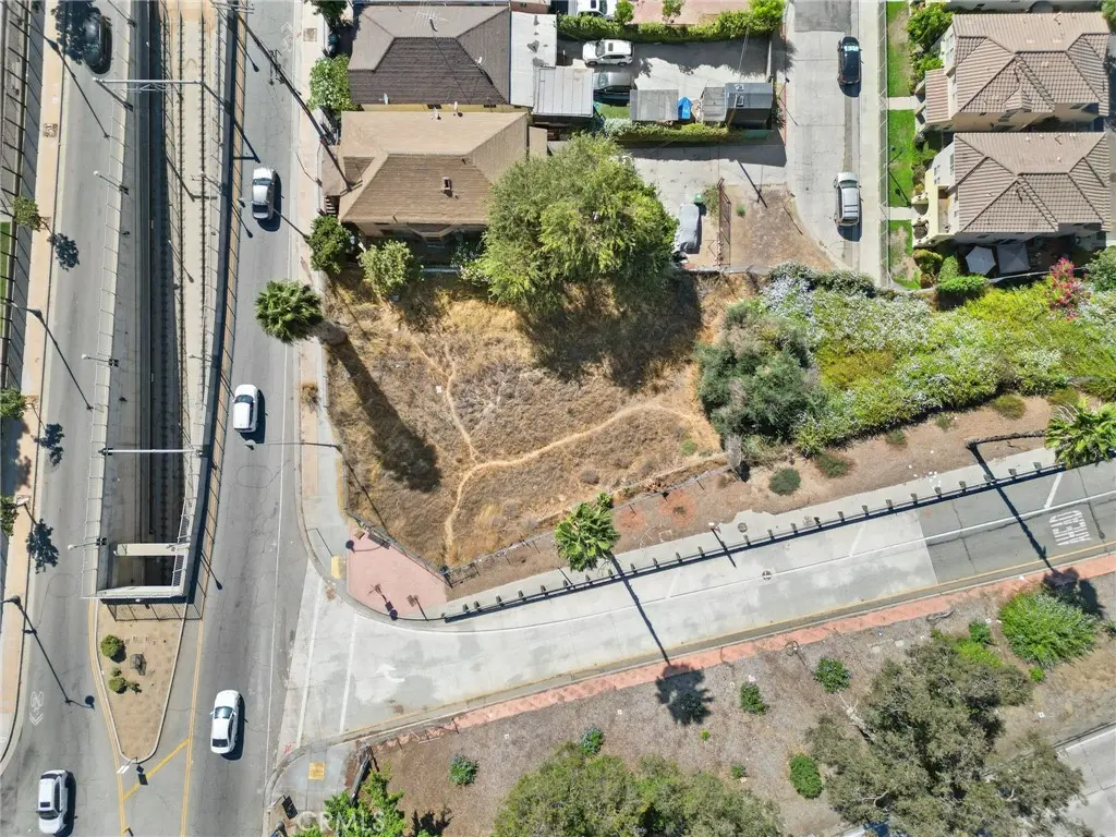 1623 E 1st Street, Los Angeles, CA — listing photo 1