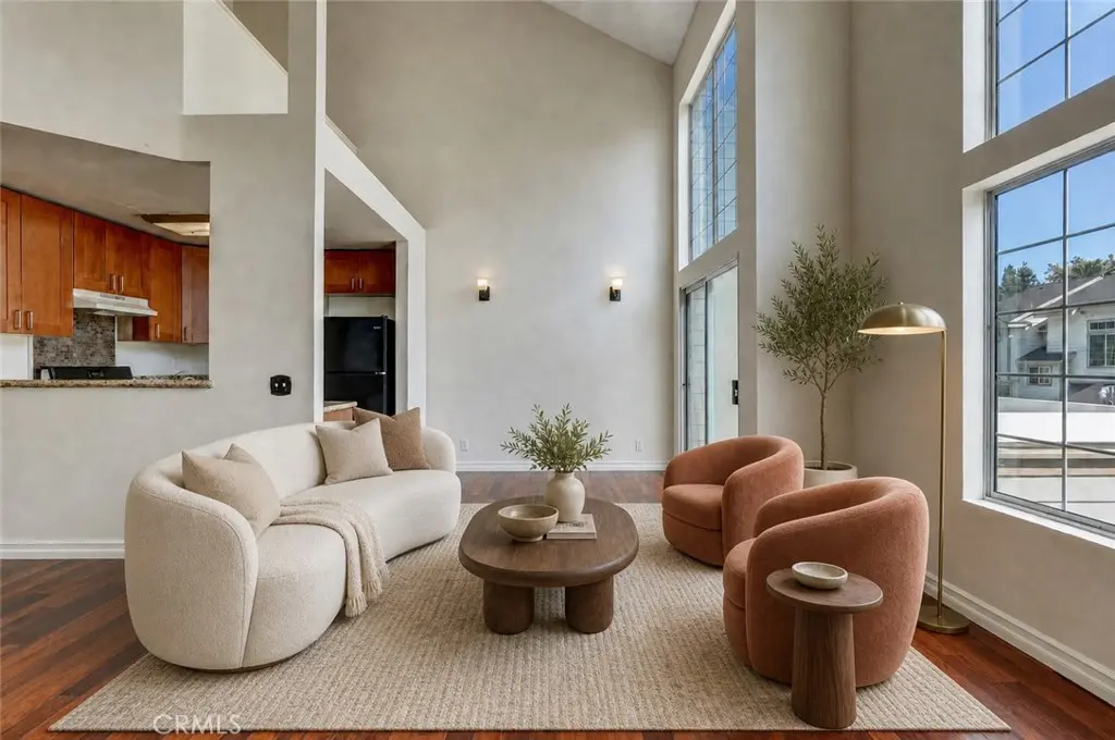 11150 Glenoaks 294, Pacoima, CA — listing photo 1