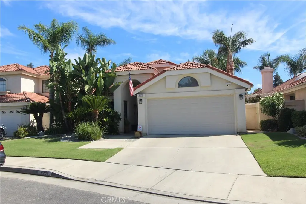 Single Family Residence for sale at 8205 New Castle Street, Bakersfield, CA featuring 3 beds and 2 baths