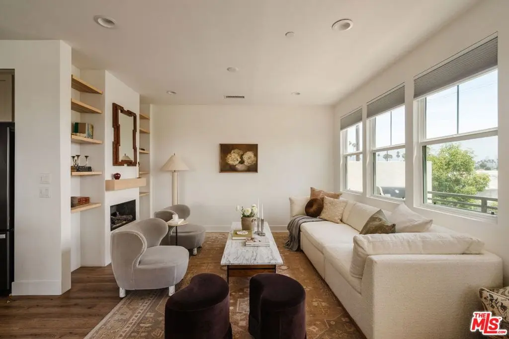 Condominium for sale at 2911 Exposition Place 1, Los Angeles, CA featuring 3 beds and 4 baths