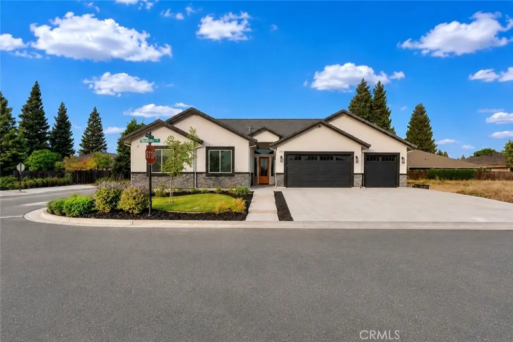 Single Family Residence for sale at 3394 Banbury, Merced, CA featuring 4 beds and 4 baths