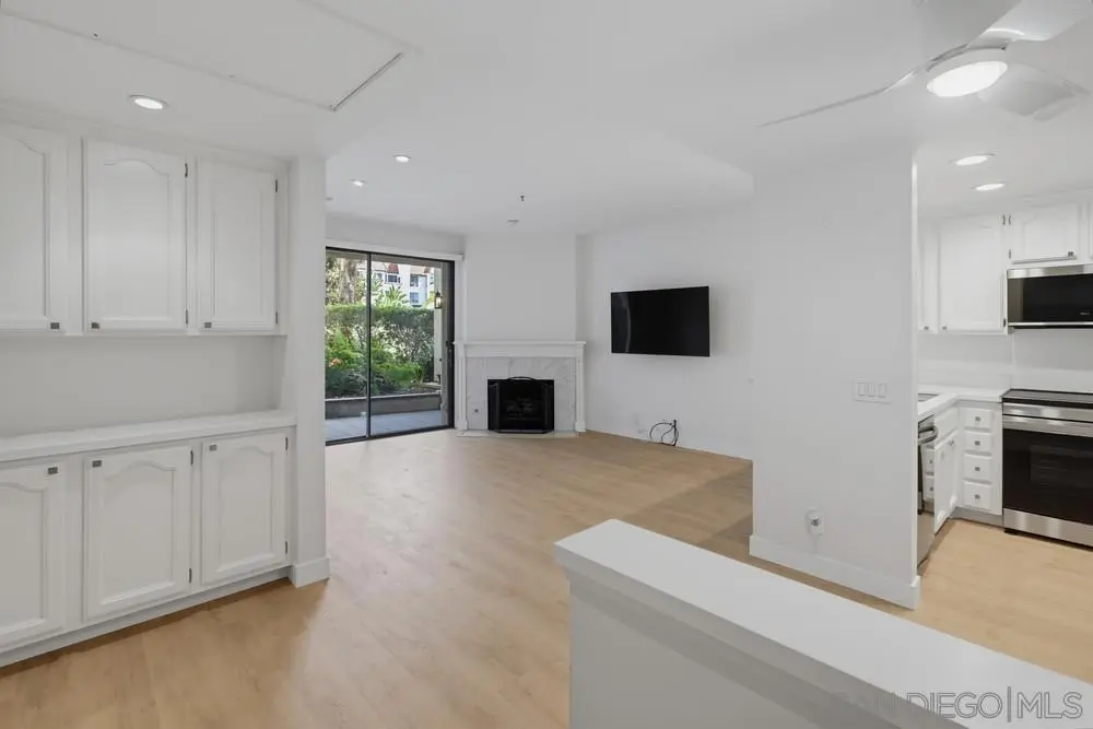 Condominium for sale at 5865 Friars Rd 3104, San Diego, CA featuring 1 bed and 1 bath
