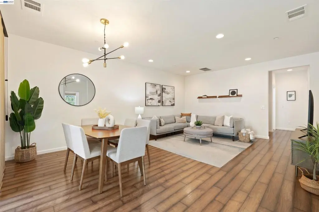 Condominium for sale at 238 Paso Roble Cmn, Fremont, CA featuring 3 beds and 2 baths