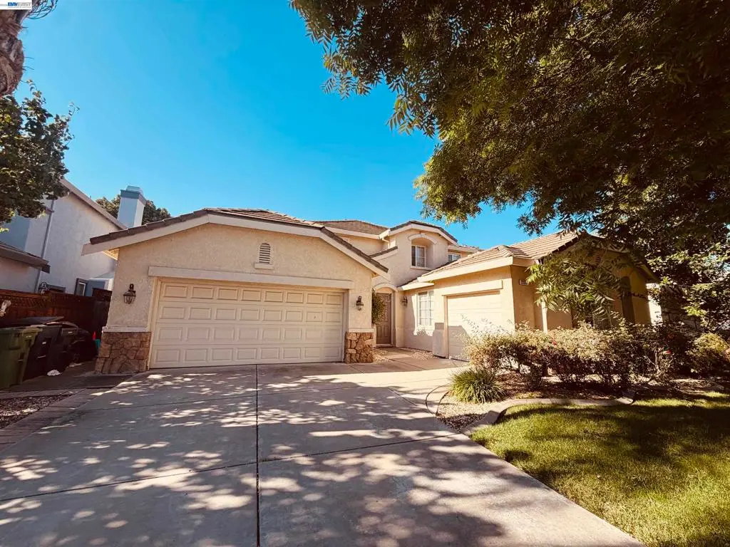 Single Family Residence for rent at 2126 Shenandoah Drive, Tracy, CA featuring 5 beds and 3 baths