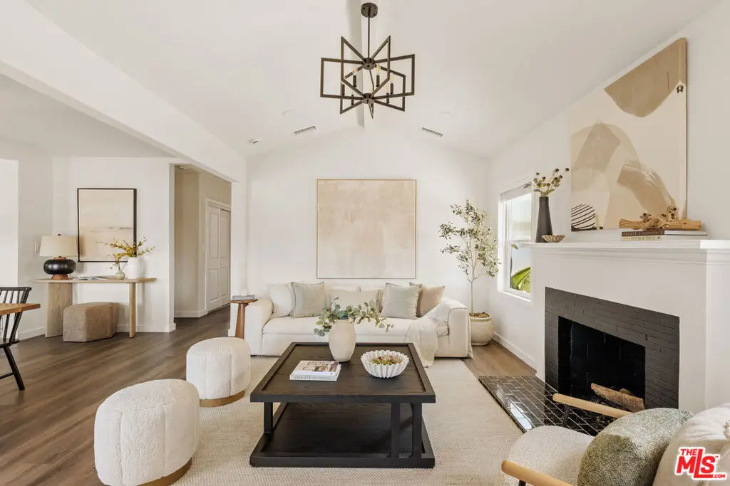 8421 Airlane Avenue, Los Angeles, CA — listing photo 1