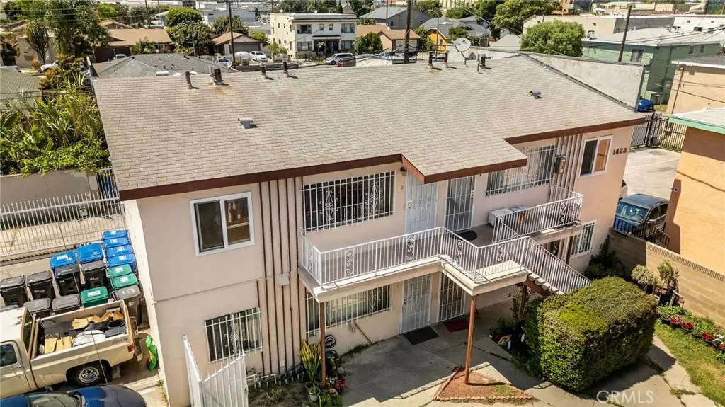 Apartment for rent at 1423 Martin Luther King Jr Avenue 3, Long Beach, CA featuring 2 beds and 1 bath