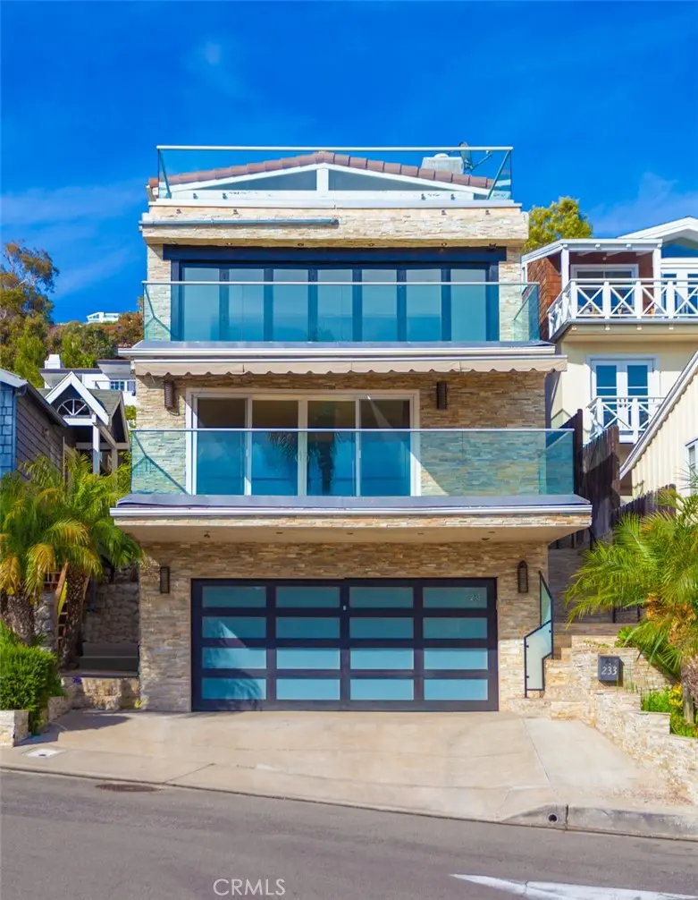 Single Family Residence for rent at 2808 Terry Rd, Laguna Beach, CA featuring 3 beds and 2 baths