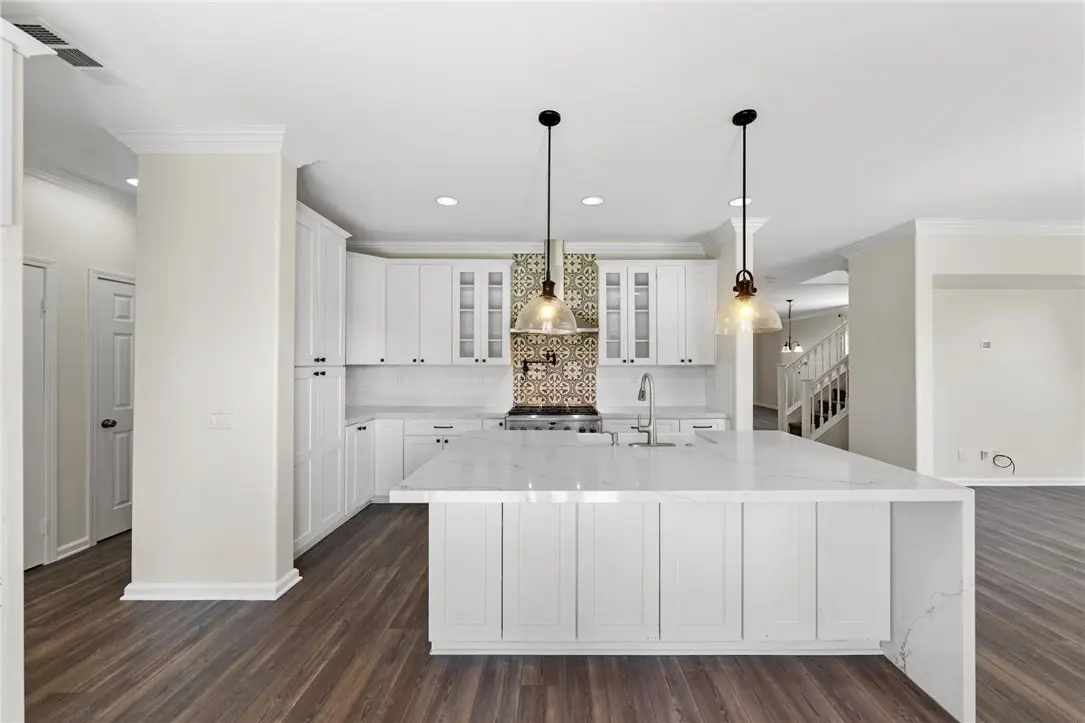 Single Family Residence for sale at 42577 Drennon Ct, Temecula, CA featuring 4 beds and 3 baths