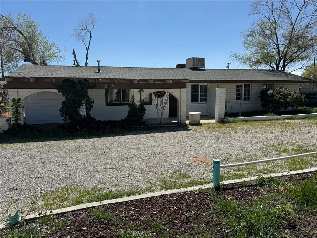 21895 Biloxi Road, Apple Valley, CA — listing photo 1