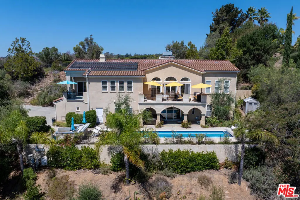 4476 Fallsbrae Road, Fallbrook, CA — listing photo 1