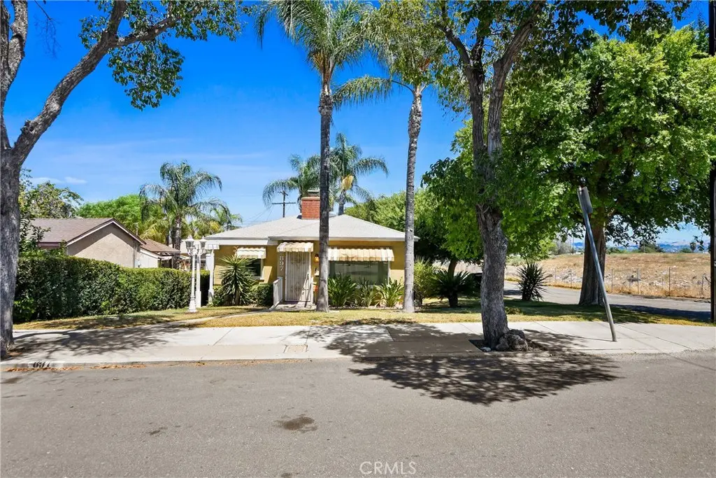 Single Family Residence for sale at 897 S K, San Bernardino, CA featuring 2 beds and 1 bath