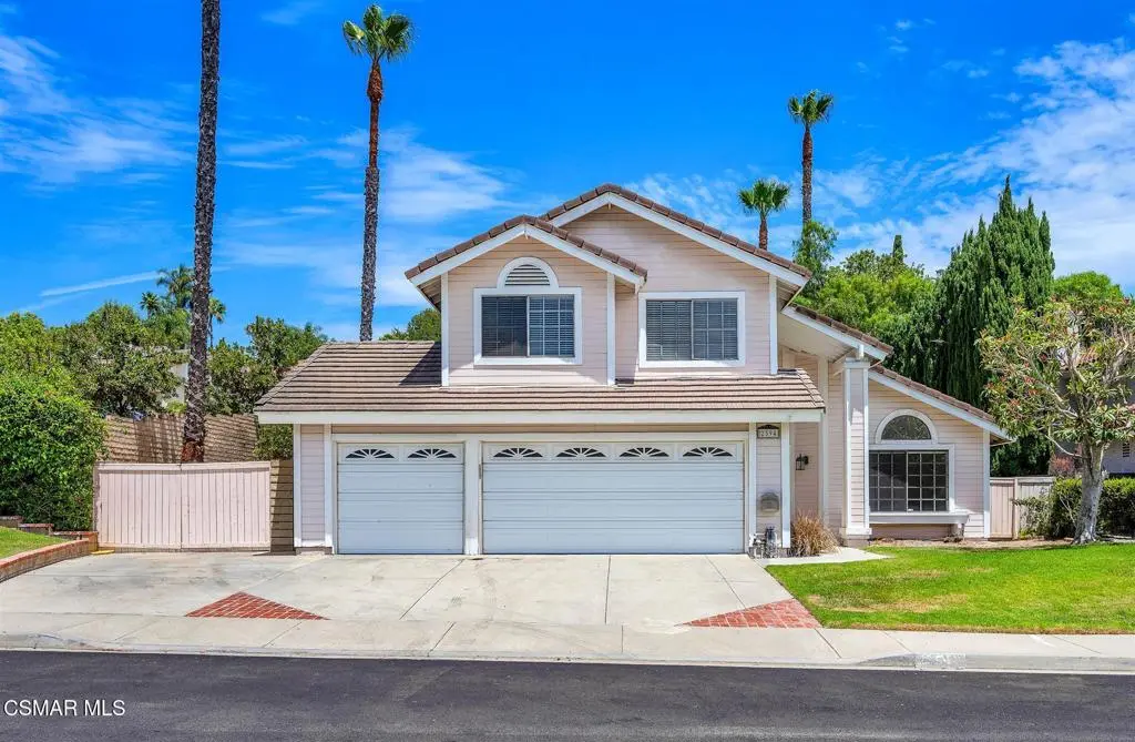Single Family Residence for rent at 2594 Ridgebrook Place, Thousand Oaks, CA featuring 4 beds and 3 baths