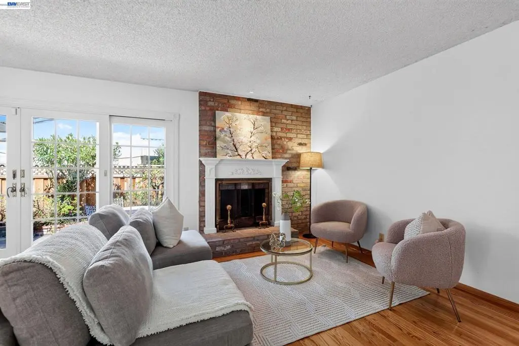 Single Family Residence for sale at 30696 Brae Burn Ave, Hayward, CA featuring 3 beds and 2 baths