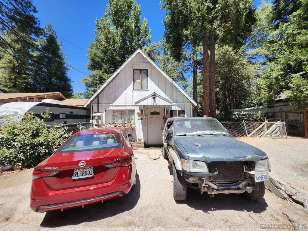 23096 Balsam LN, Crestline, CA — listing photo 1