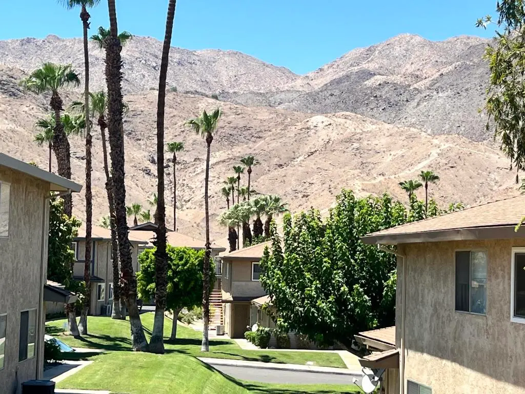 Residential Lease for rent at 46835 Highway 74 4, Palm Desert, Riverside County, CA featuring 2 beds and 1 bath