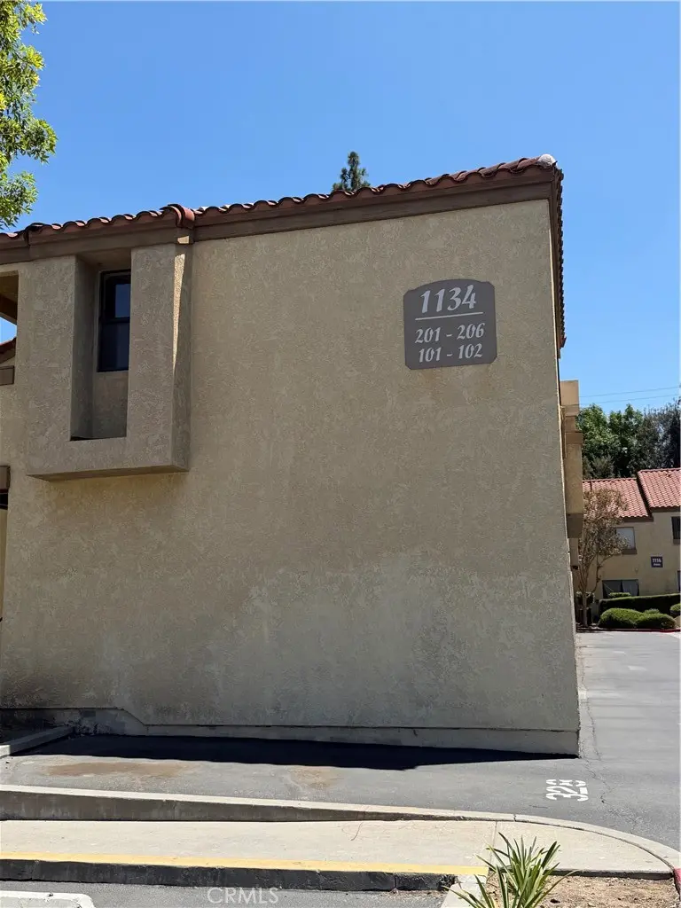 1134 W Blaine, Riverside, CA — listing photo 1