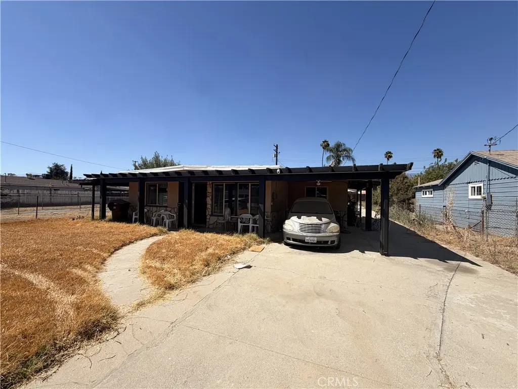 Single Family Residence for sale at 25814 7th St, San Bernardino, CA featuring 4 beds and 2 baths