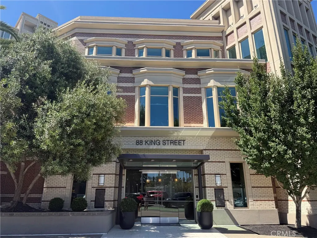 88 King 1022, San Francisco, CA — listing photo 1