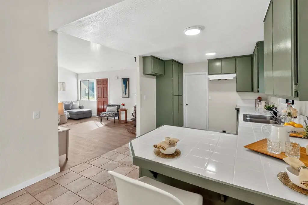 945 E Street, Ramona, CA — listing photo 1