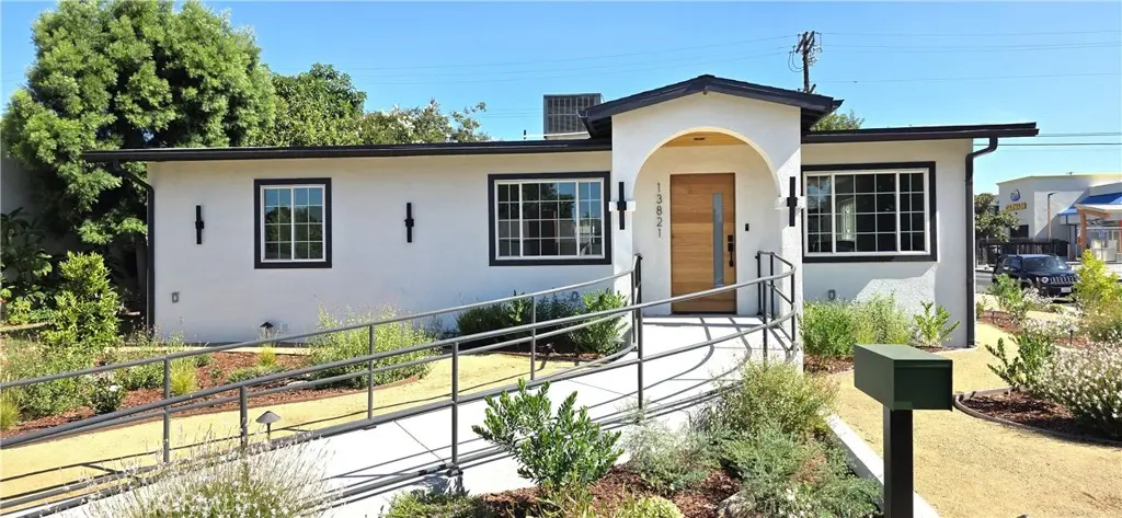 13821 Burton Street, Panorama City, CA — listing photo 1